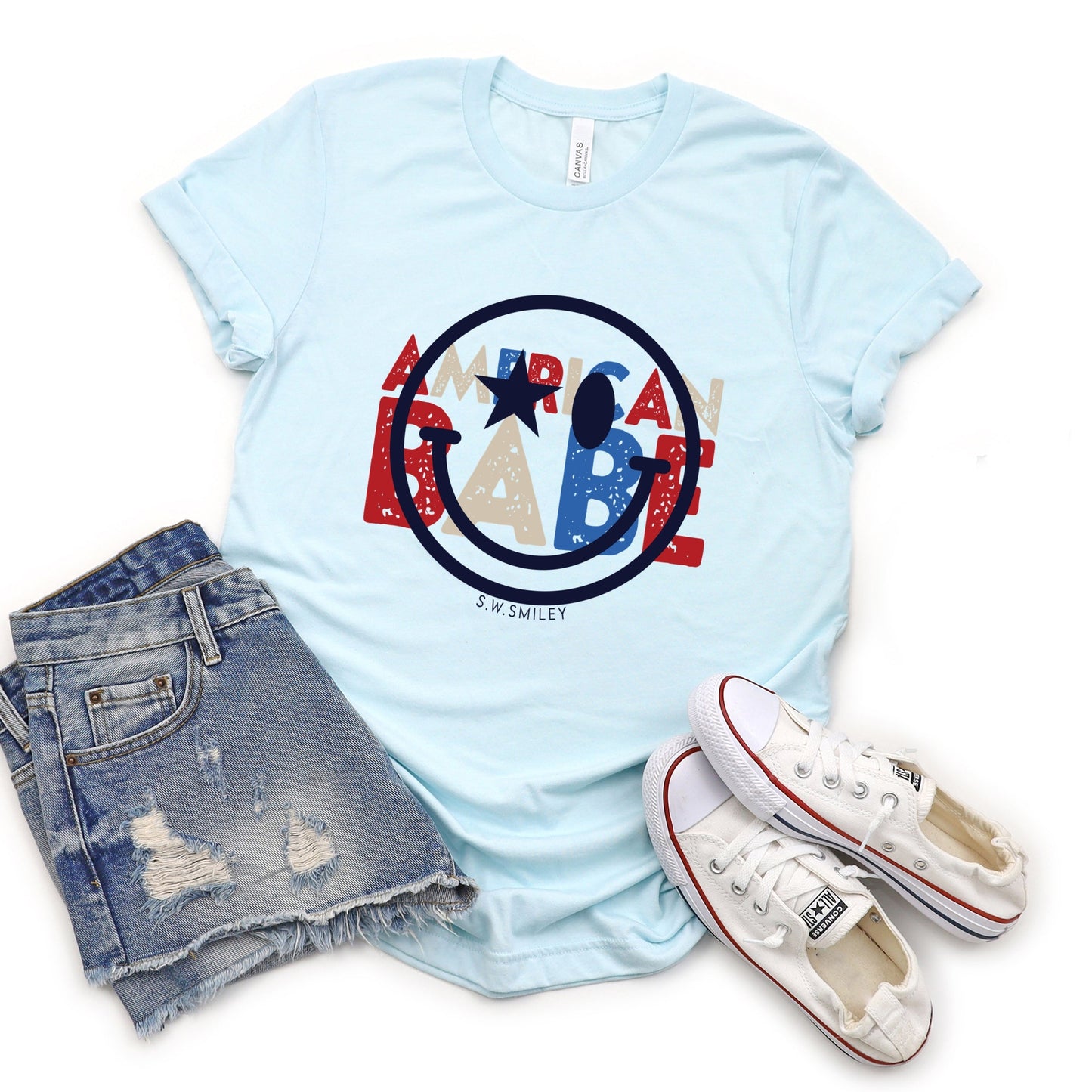 S.W.Smiley American Babe - Women's Short Sleeve Graphic T-Shirt