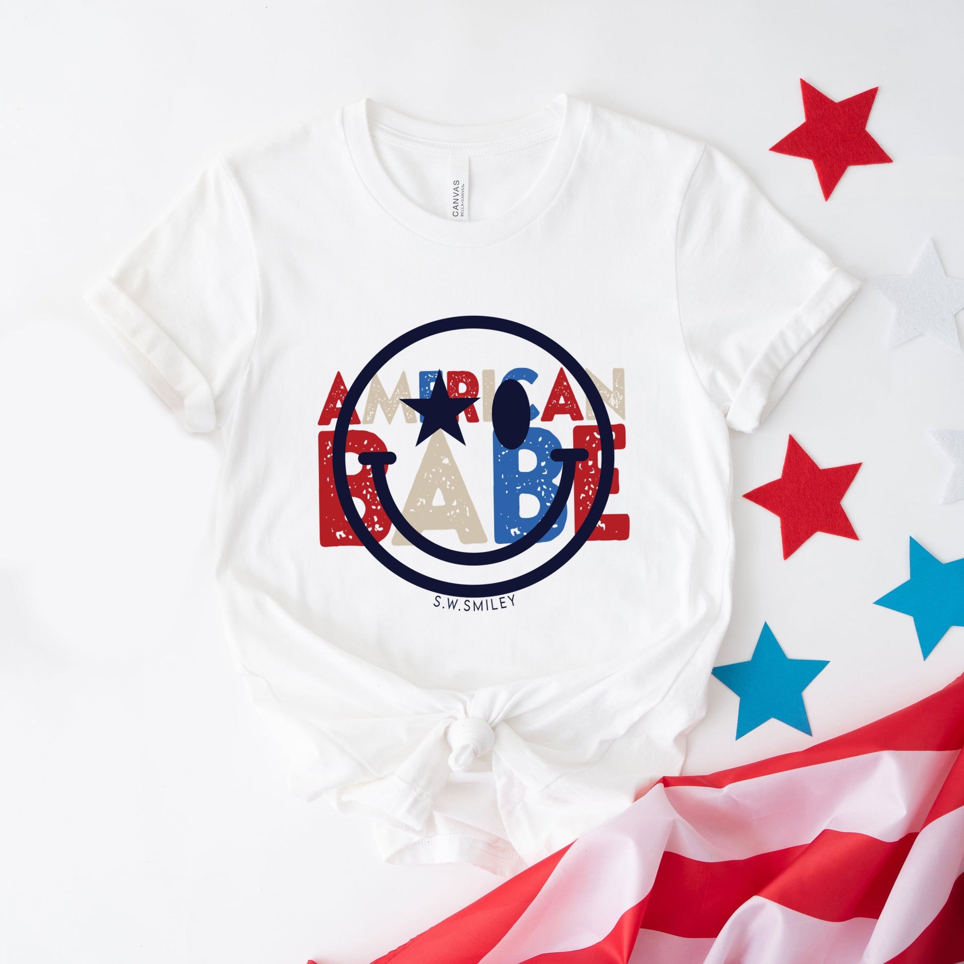 S.W.Smiley American Babe - Women's Short Sleeve Graphic T-Shirt