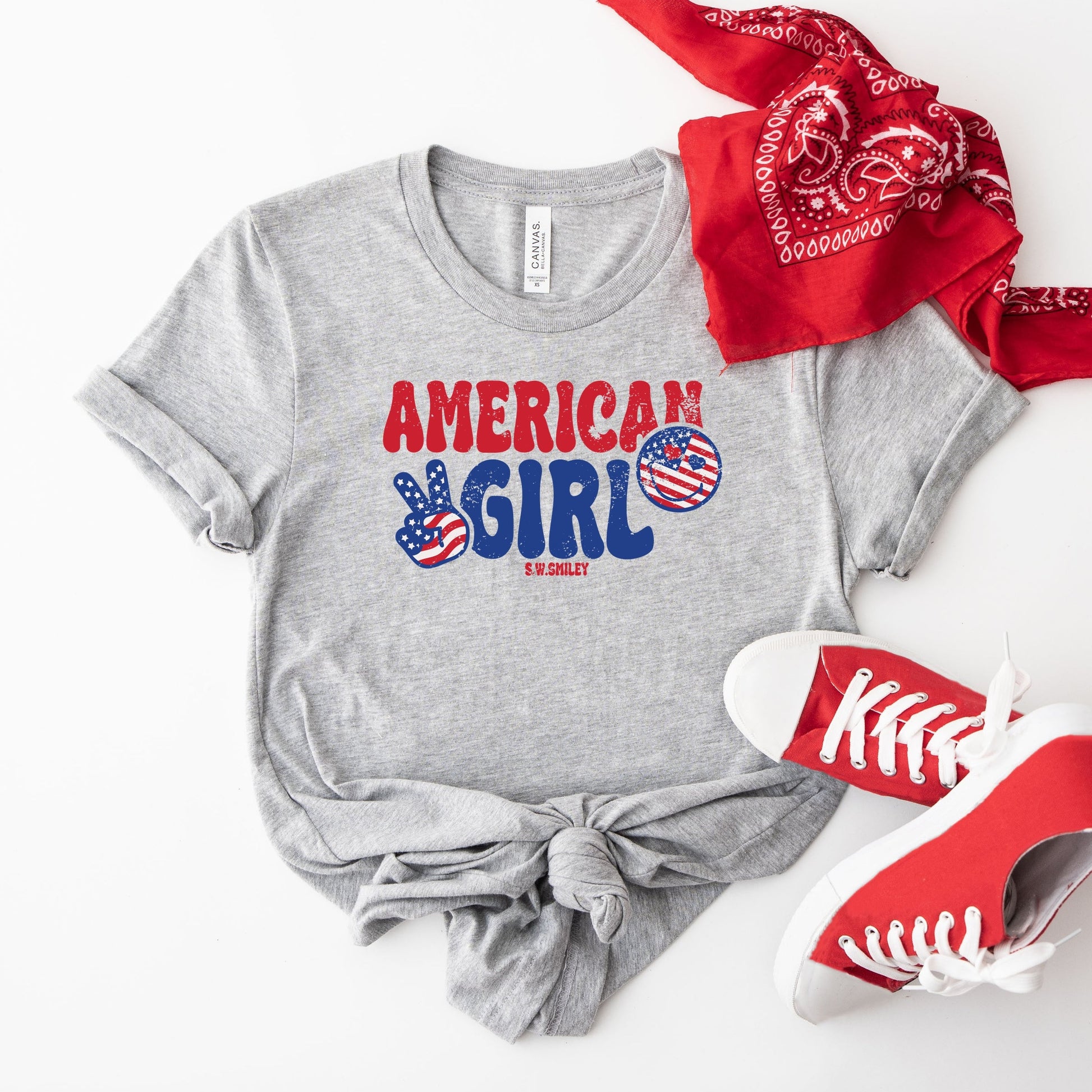 S.W.Smiley American Girl Patriotic - Women's Short Sleeve Graphic T-Shirt