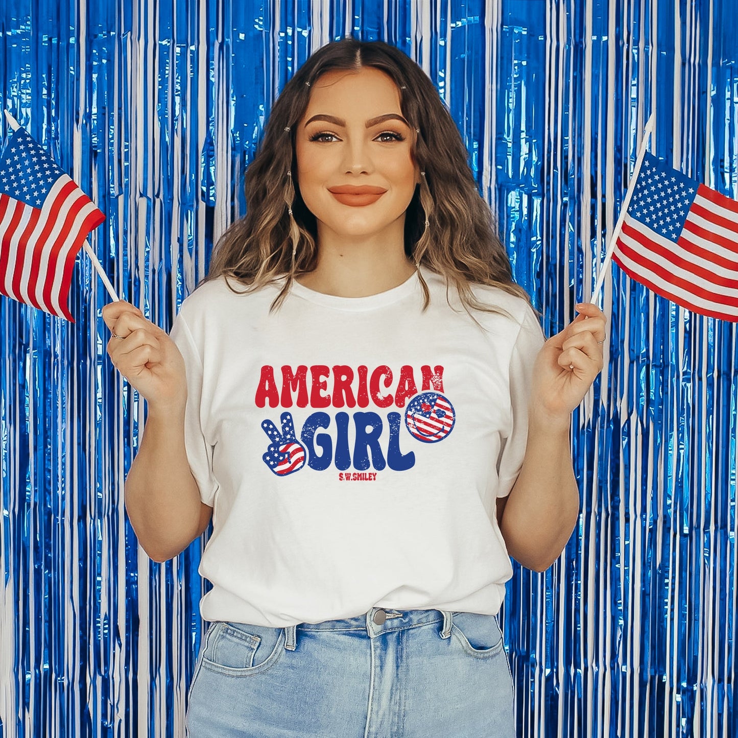 S.W.Smiley American Girl Patriotic - Women's Short Sleeve Graphic T-Shirt