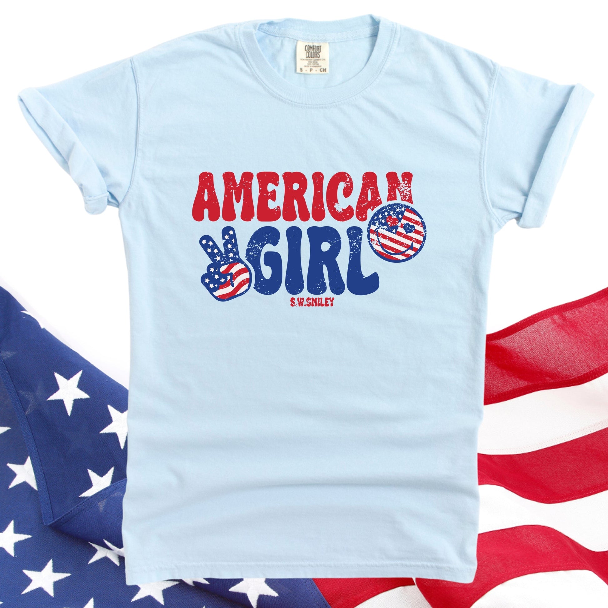 S.W.Smiley American Girl Patriotic - Women's Garment Dyed Graphic T-Shirt