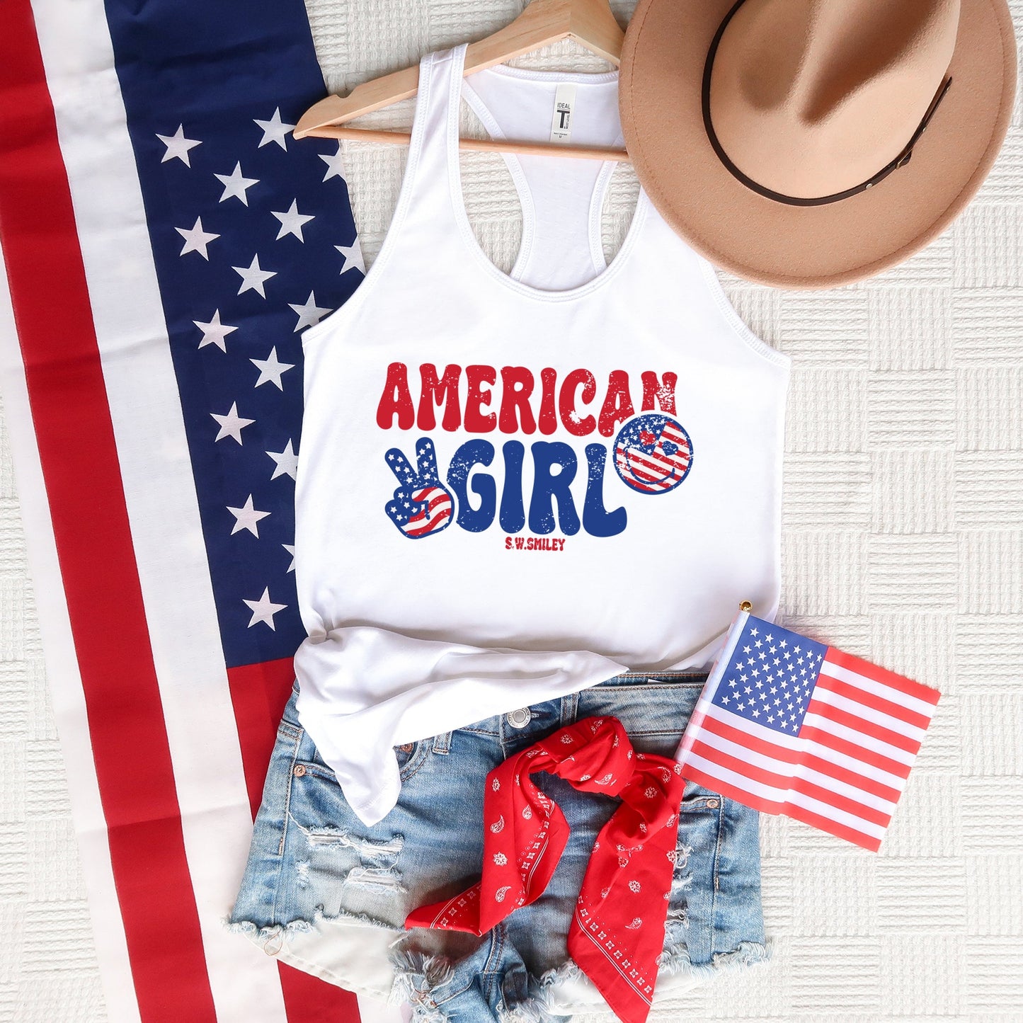 S.W.Smiley American Girl Patriotic - Women's Graphic Racerback Tank Top