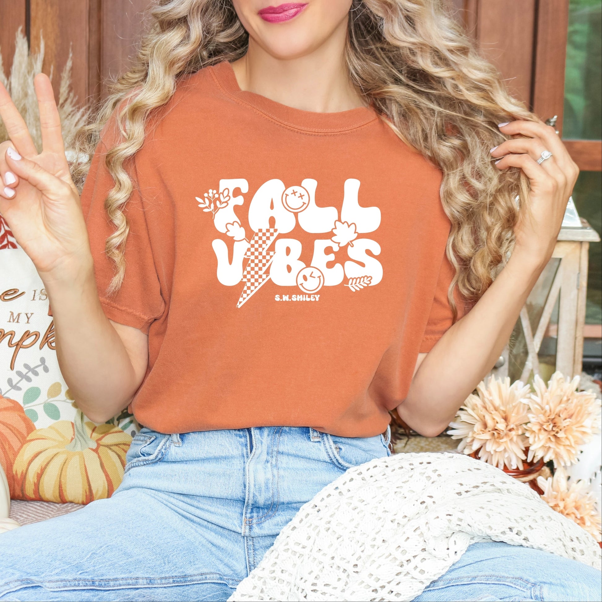 S.W.Smiley Fall Vibes Lightning - Women's Garment Dyed Graphic T-Shirt