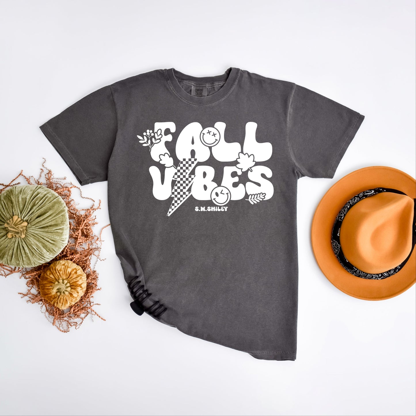 S.W.Smiley Fall Vibes Lightning - Women's Garment Dyed Graphic T-Shirt