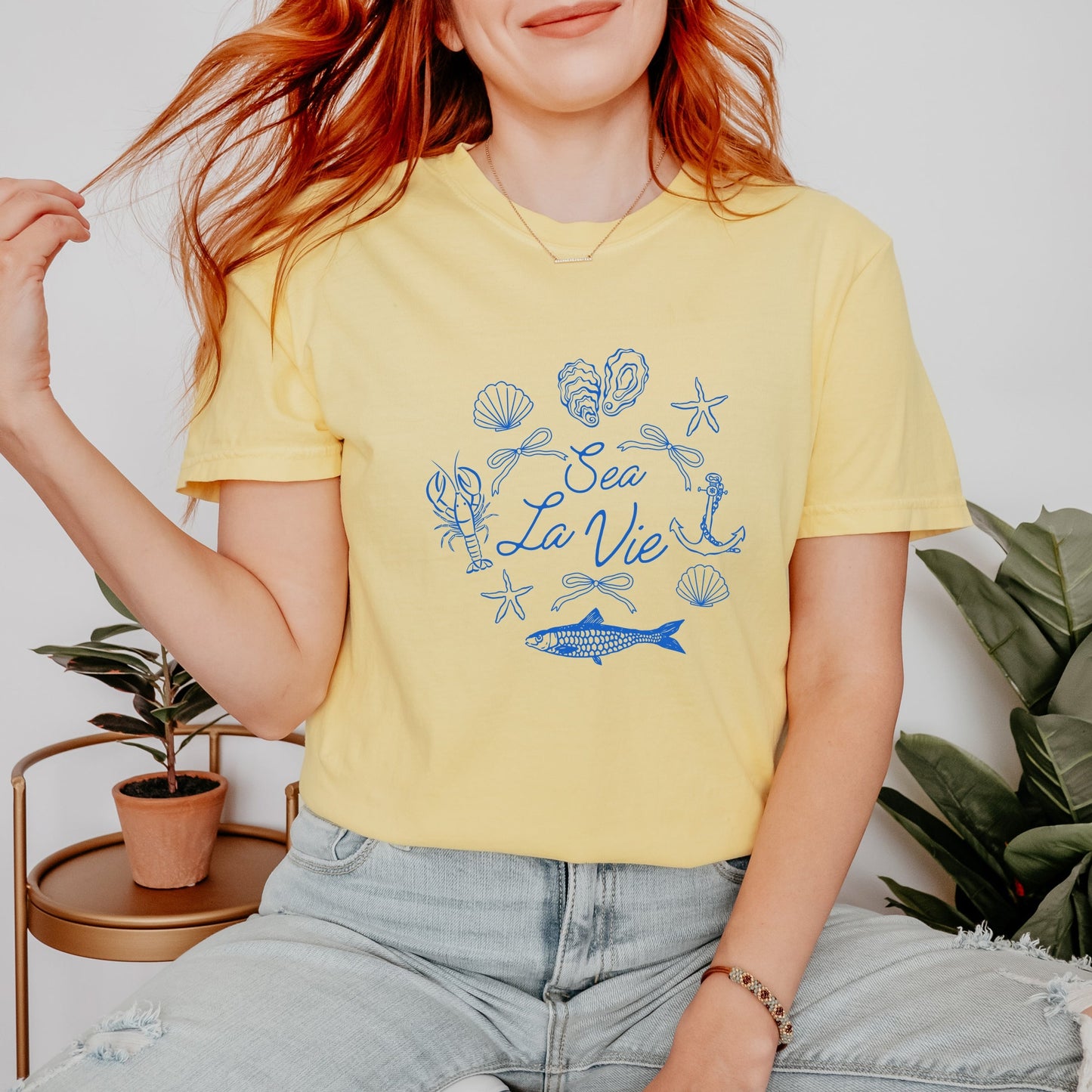 Sea La Vie Collage - Womens Garment Dyed Tee