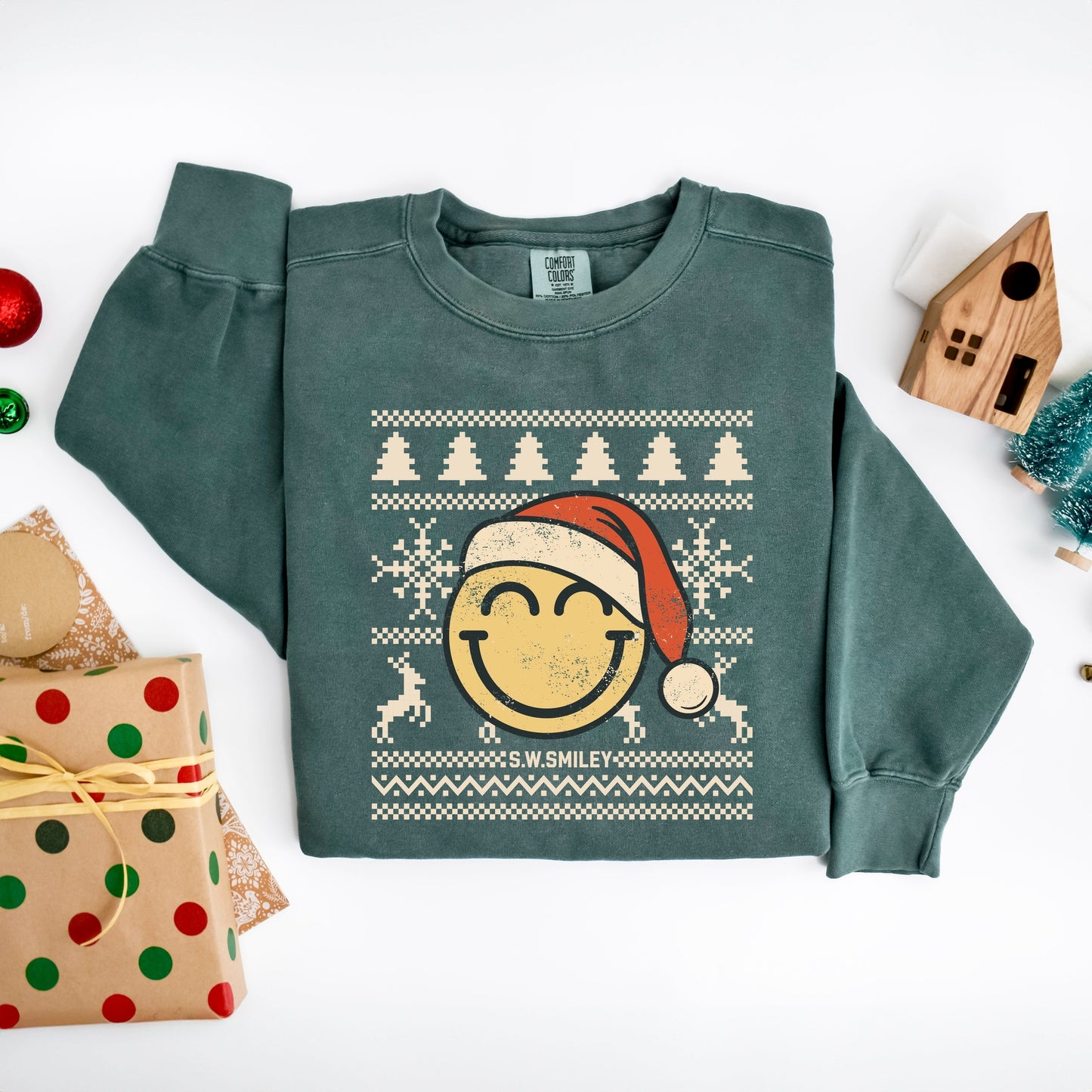 S.W.Smiley Ugly Christmas Sweater Distressed - Women's Garment Dyed Graphic Sweatshirt