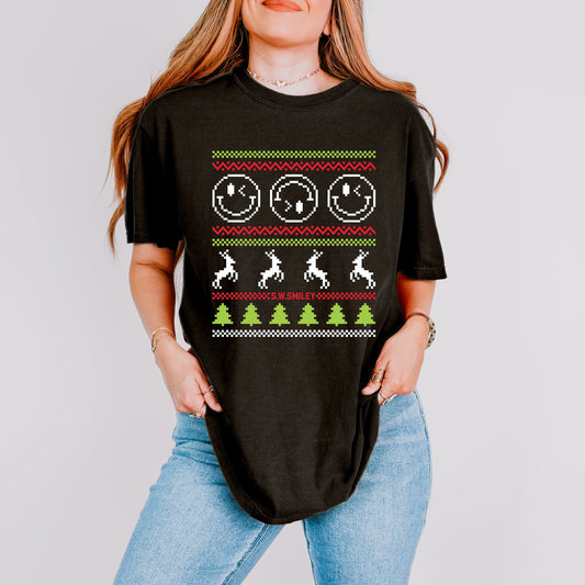 S.W.Smiley Ugly Christmas Sweater Pixels - Women's Garment Dyed Graphic T-Shirt