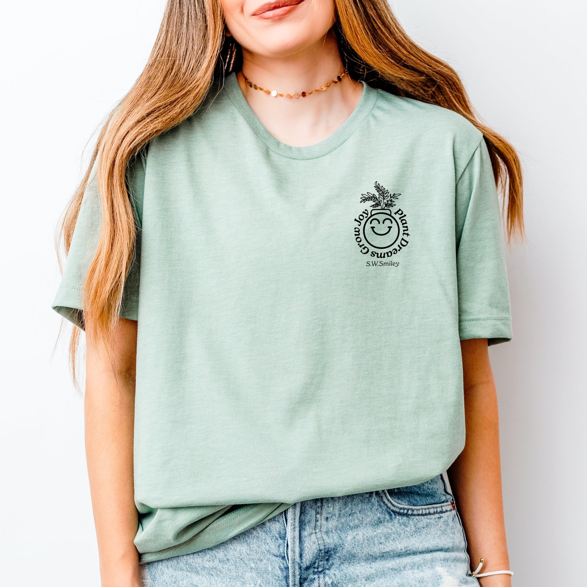 S.W.Smiley Plant Dreams Grow Joy Outline - Women's Short Sleeve Graphic T-Shirt
