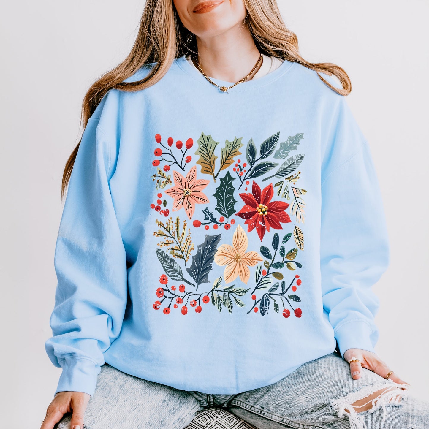 Christmas Flowers and Berries Distressed - Women's Lightweight Garment Dyed Sweatshirt