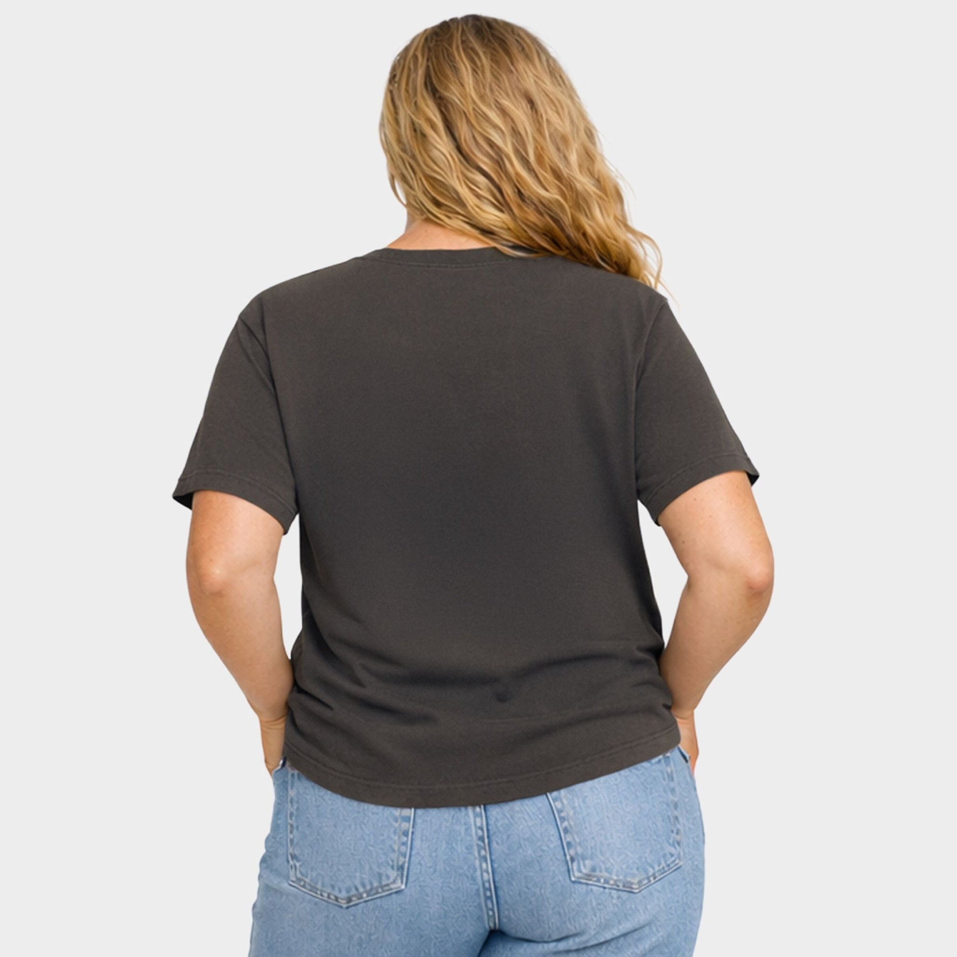 Fall Sunflowers Distressed - Women's Plus Sized Garment Dyed Graphic T-Shirt