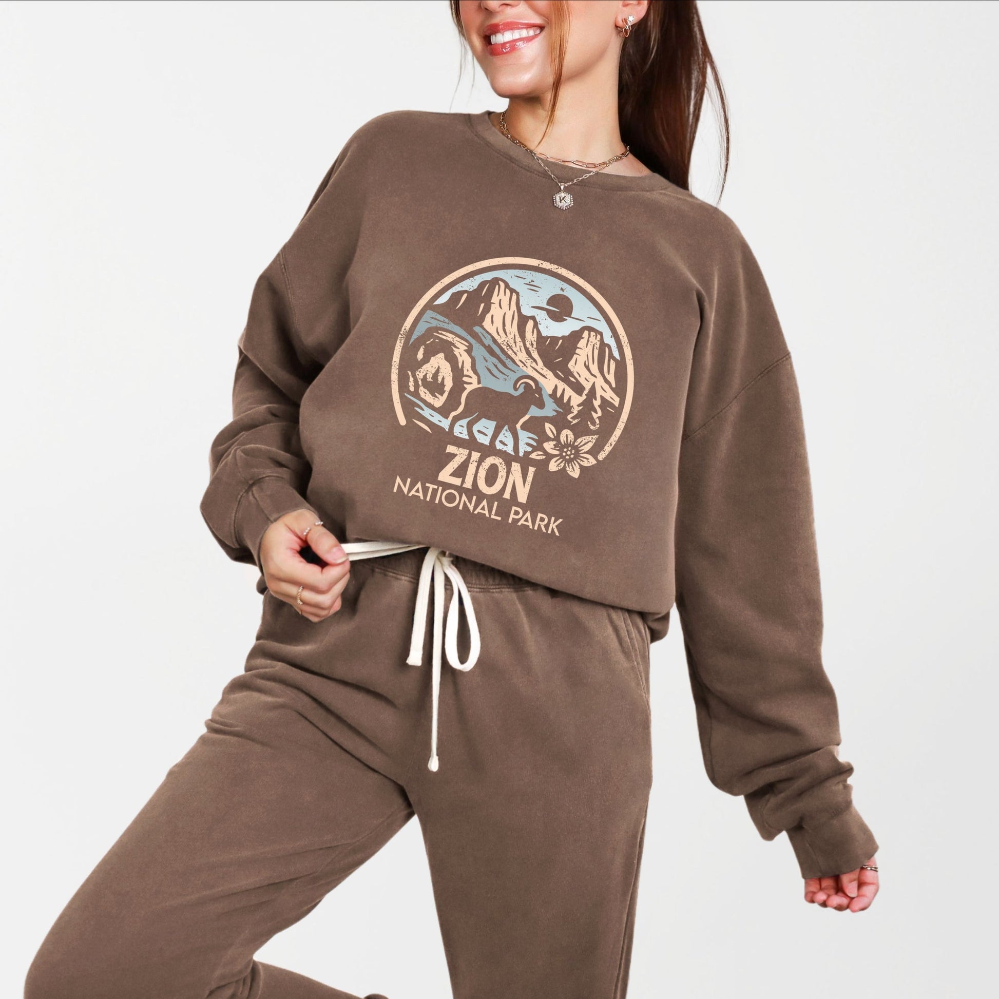 Zion National Park Two-Toned Circle - Women's Lightweight Garment Dyed Sweatshirt
