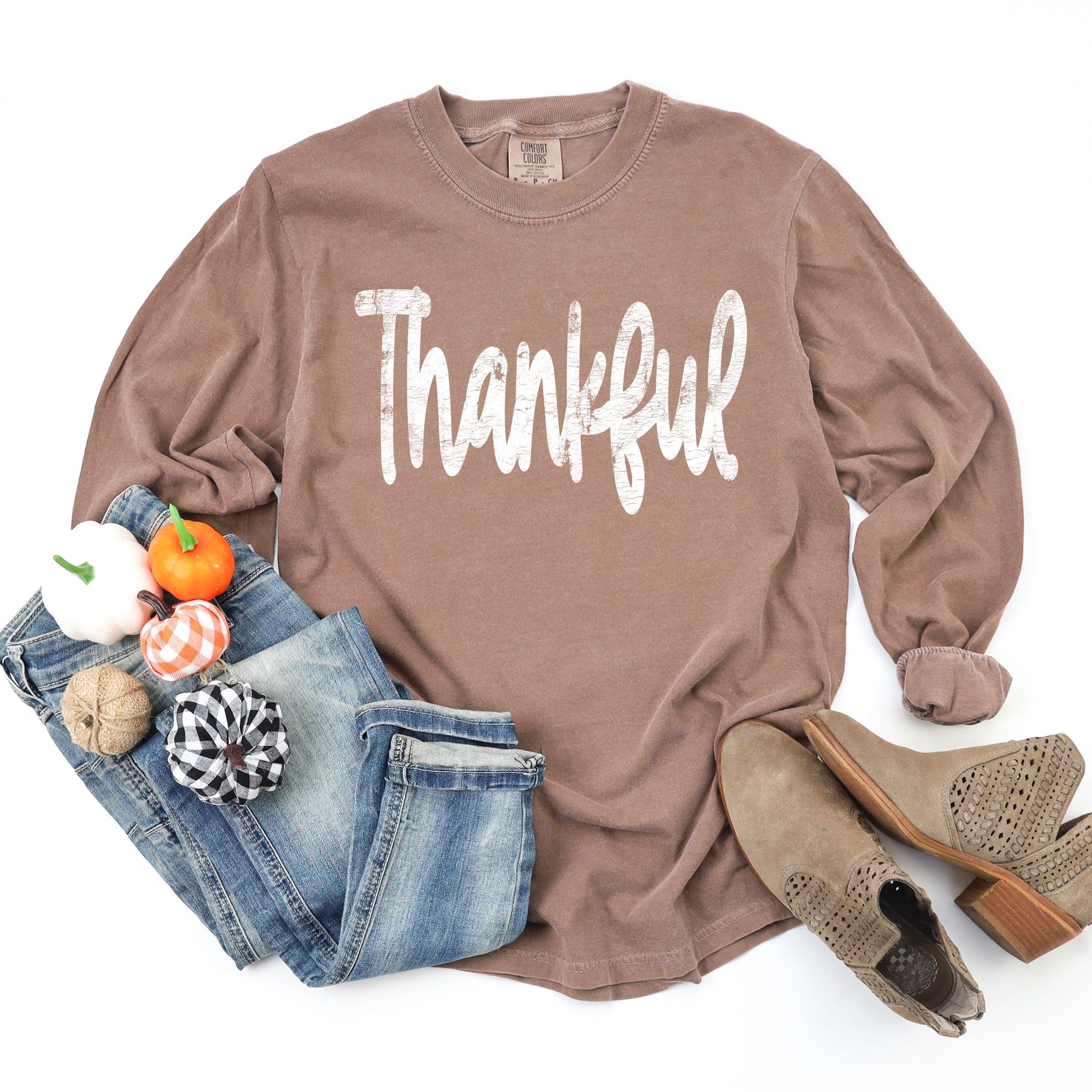 Thankful Cursive Distressed - Women's Garment Dyed Long Sleeve Graphic T-Shirt