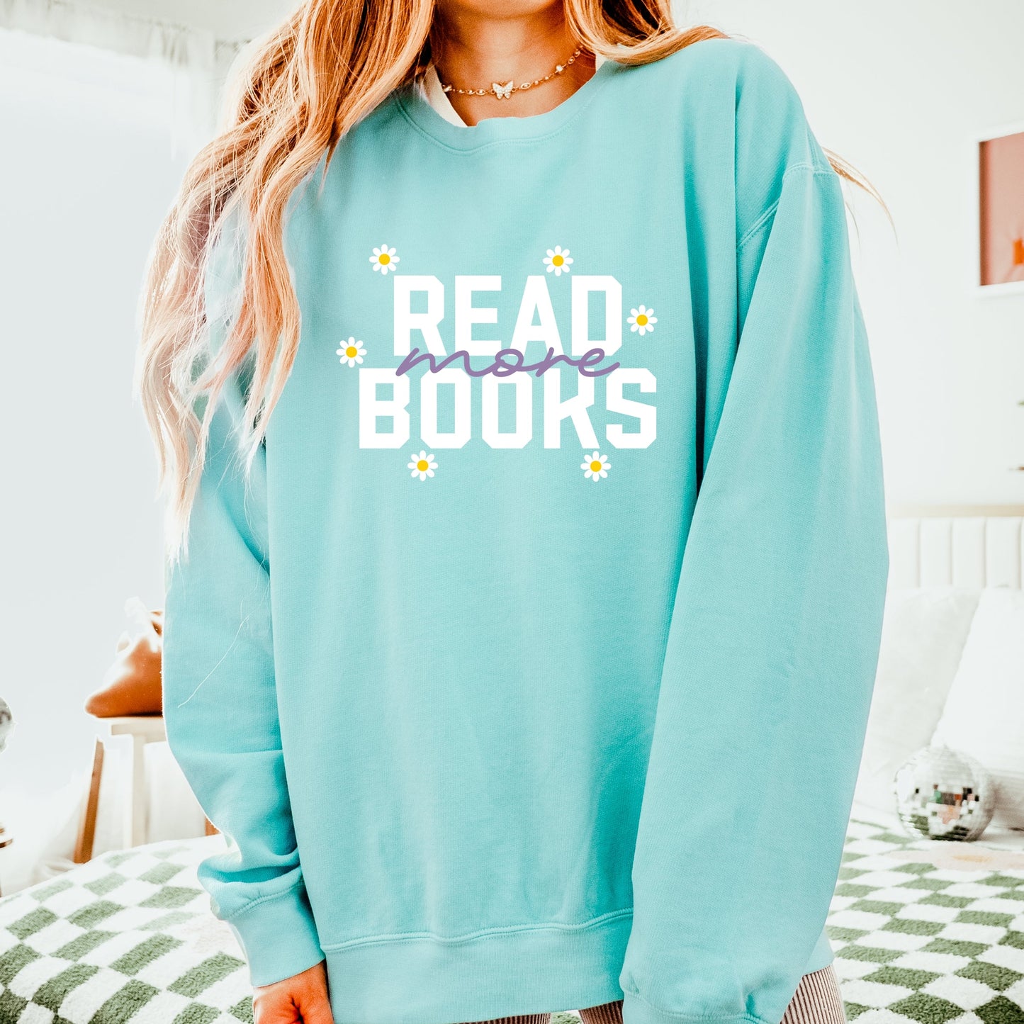 Read More Books Daisies - Women's Lightweight Garment Dyed Sweatshirt