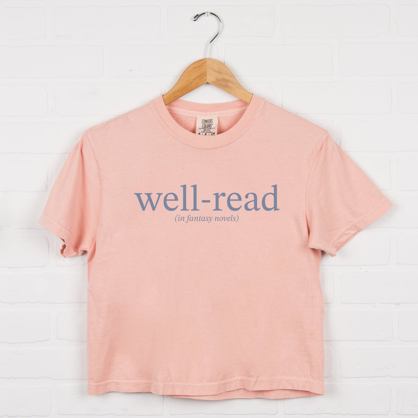 Well-Read In Fantasy Novels - Women's Boxy Crop Top Graphic T-Shirt