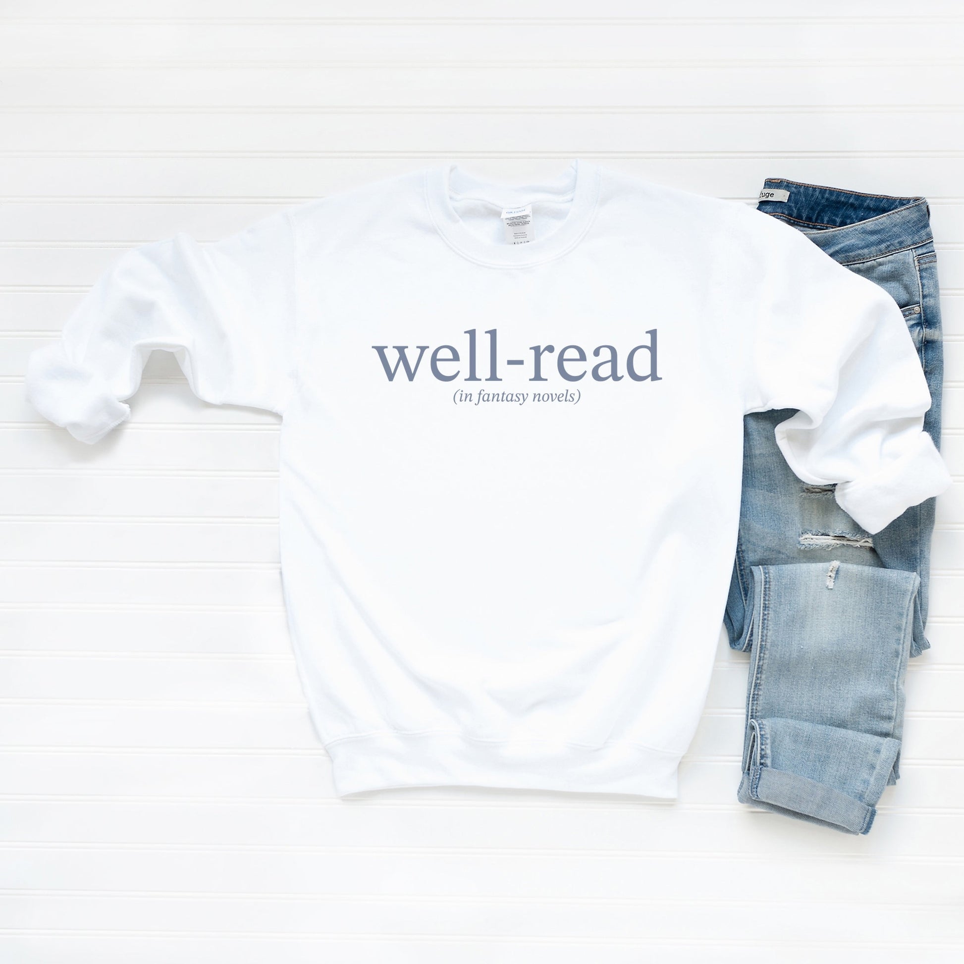 Well-Read In Fantasy Novels - Women's Graphic Sweatshirt