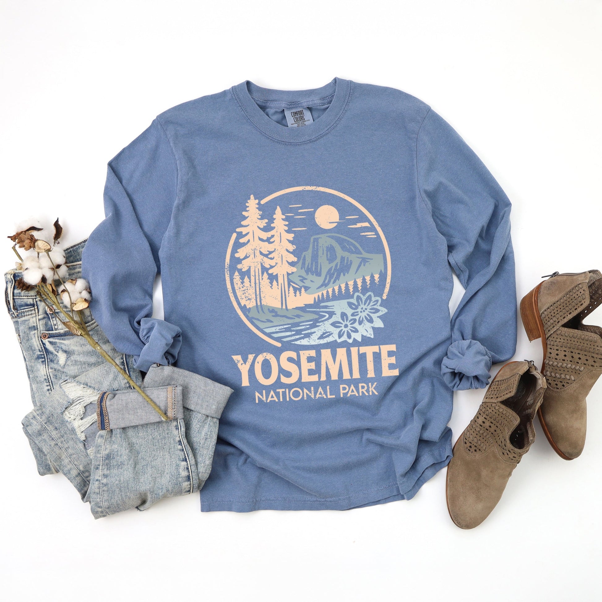 Yosemite National Park Two-Toned Circle - Women's Garment Dyed Long Sleeve Graphic T-Shirt