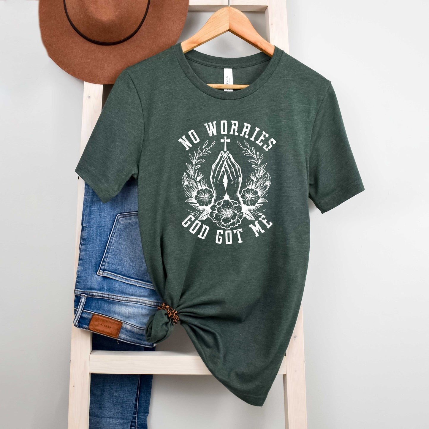 No Worries Cross | Short Sleeve Graphic Crew Neck