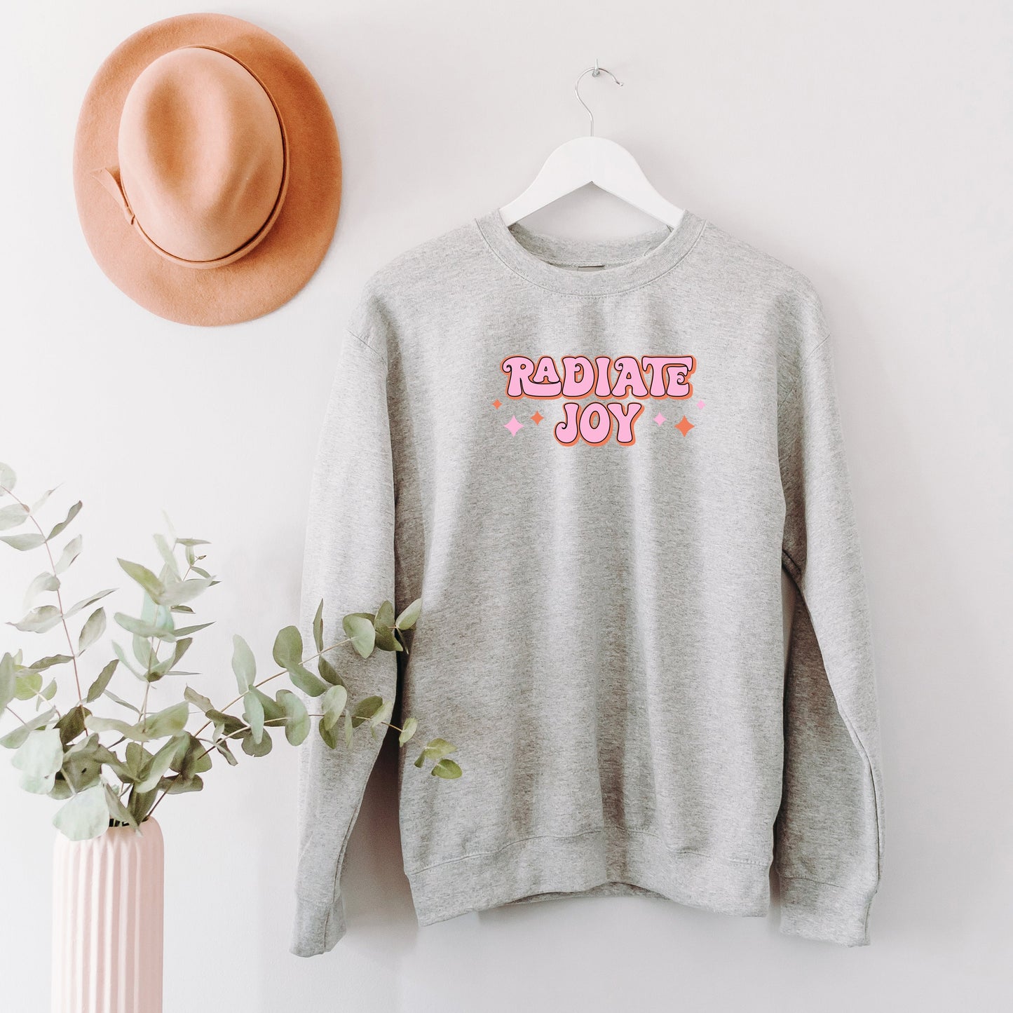 Radiate Joy | Sweatshirt