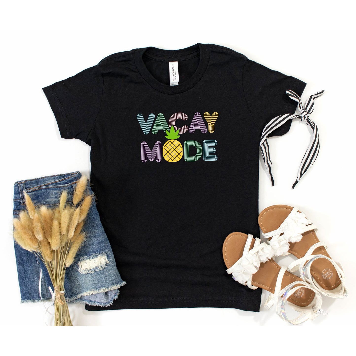 Vacay Mode Pineapple | Youth Short Sleeve Crew Neck