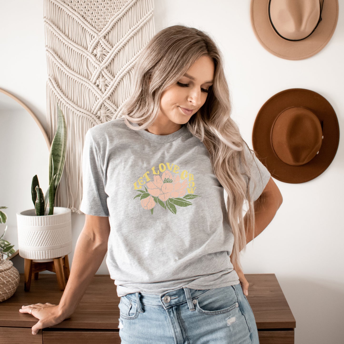 Let Love Grow Flower | Short Sleeve Crew Neck