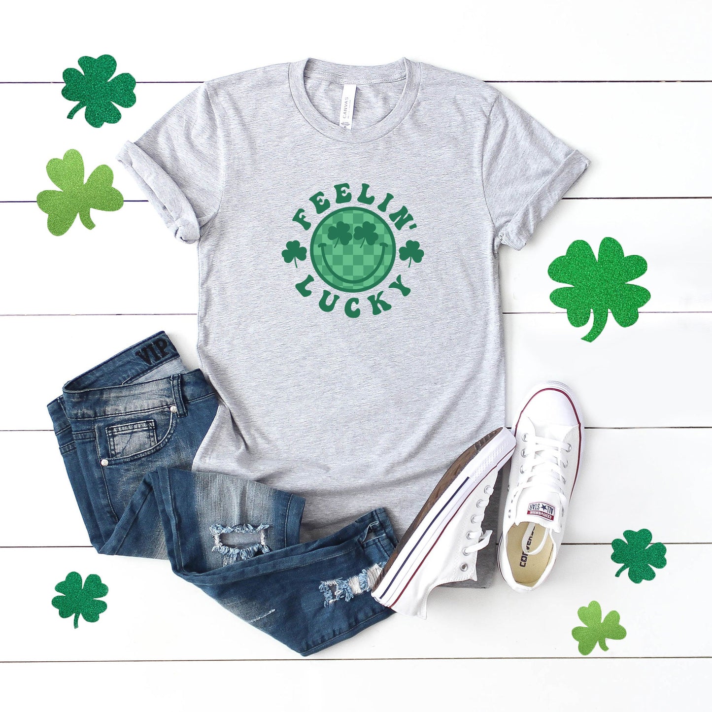 Feelin Lucky Checkered Smiley Face | Youth Short Sleeve Crew Neck