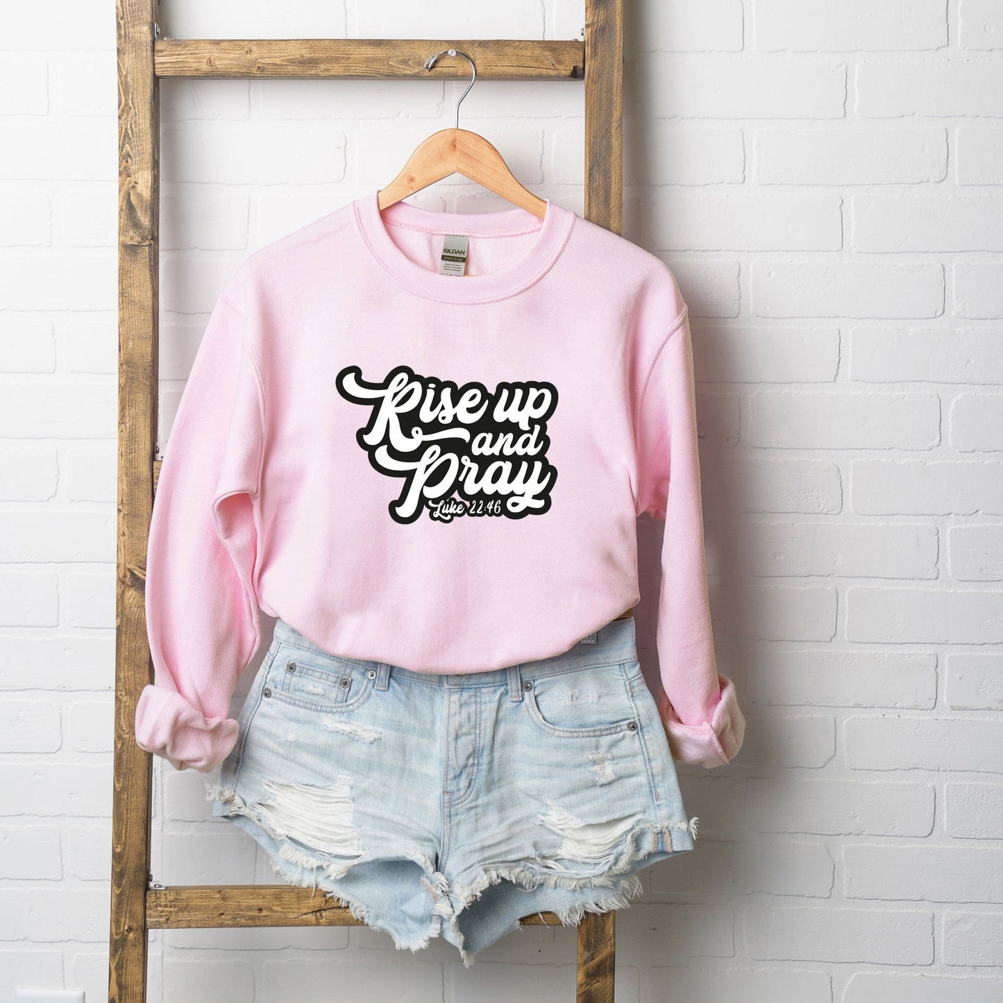 Rise Up And Pray | Sweatshirt