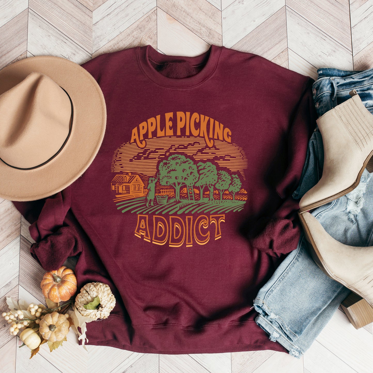 Apple Picking Addict | Sweatshirt