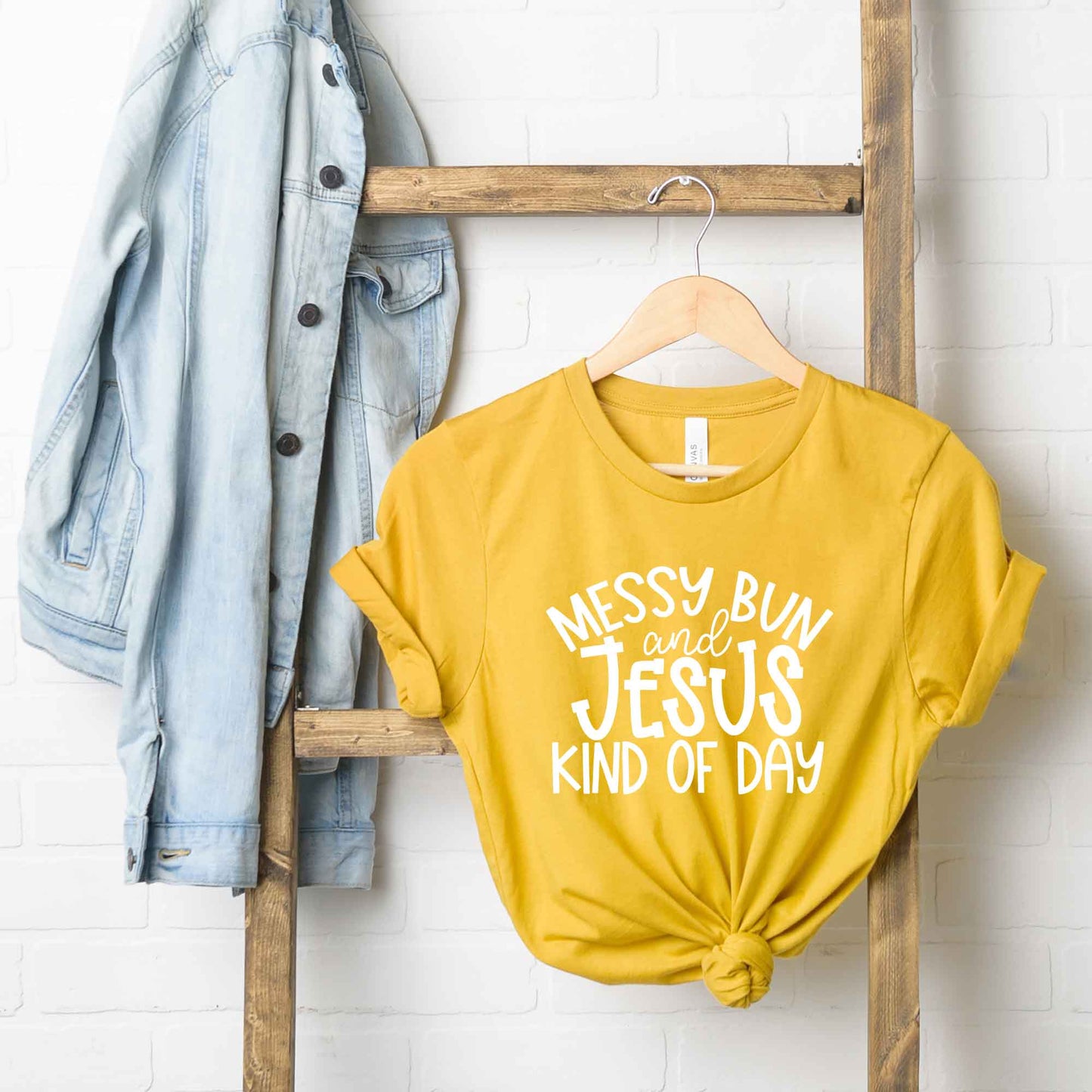 Messy Bun And Jesus Kind Of Day | Short Sleeve Crew Neck
