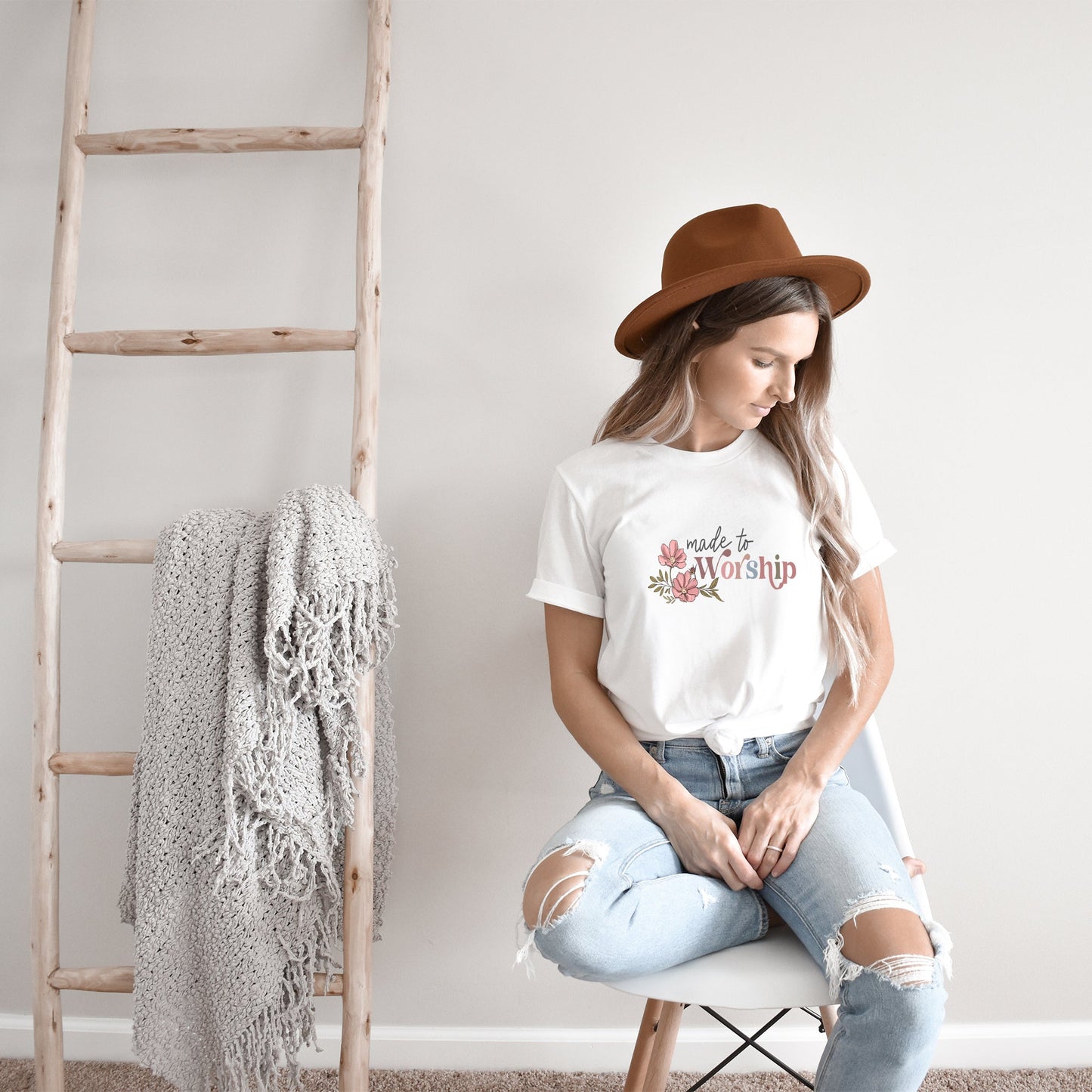 Made To Worship Flowers | Short Sleeve Crew Neck