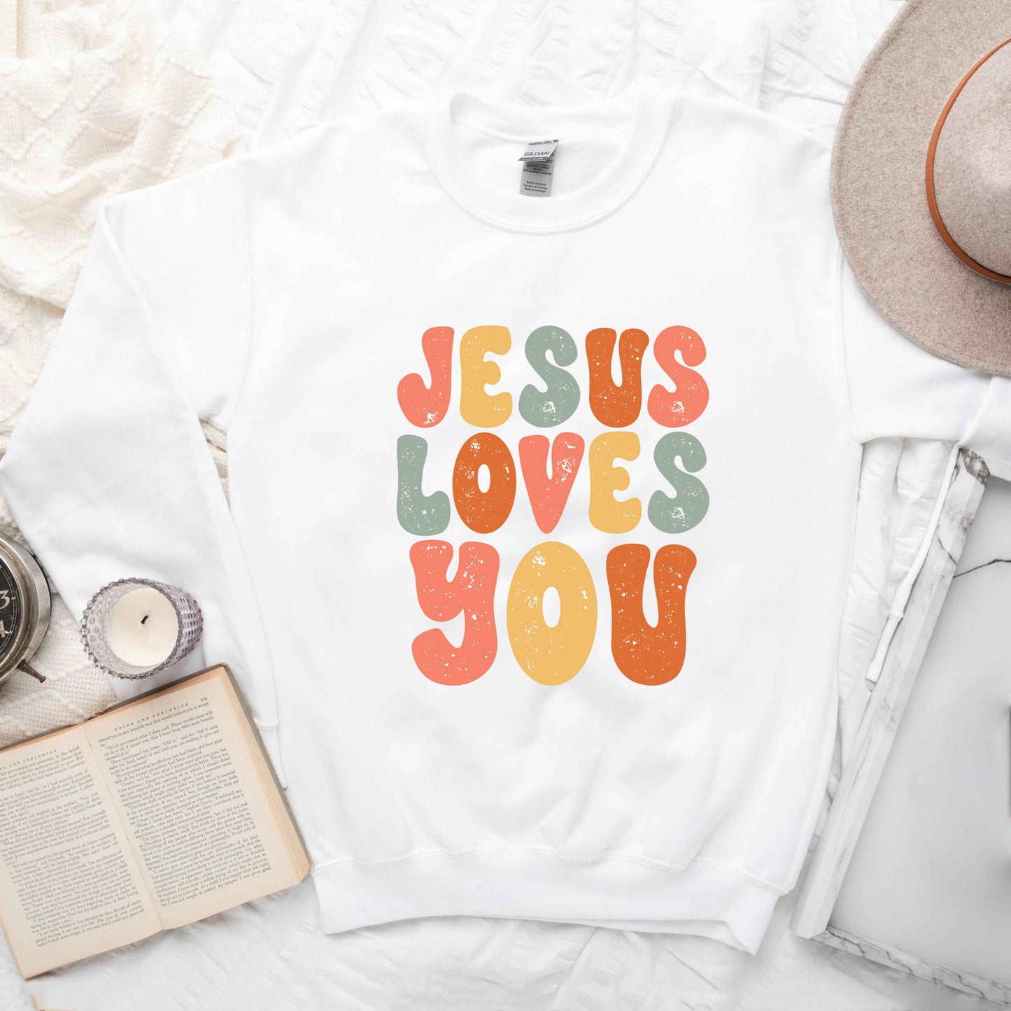 Jesus Loves You Colorful | Sweatshirt