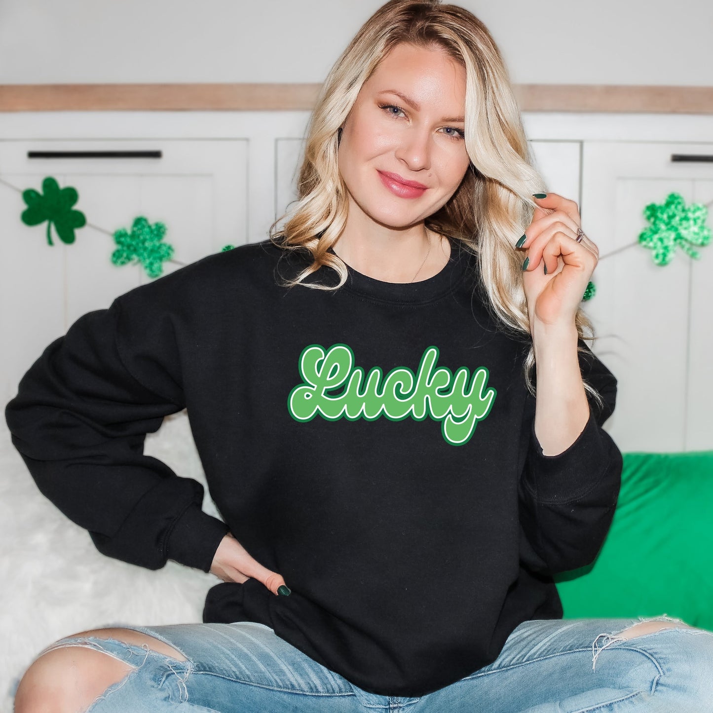 Green Lucky Cursive | Sweatshirt
