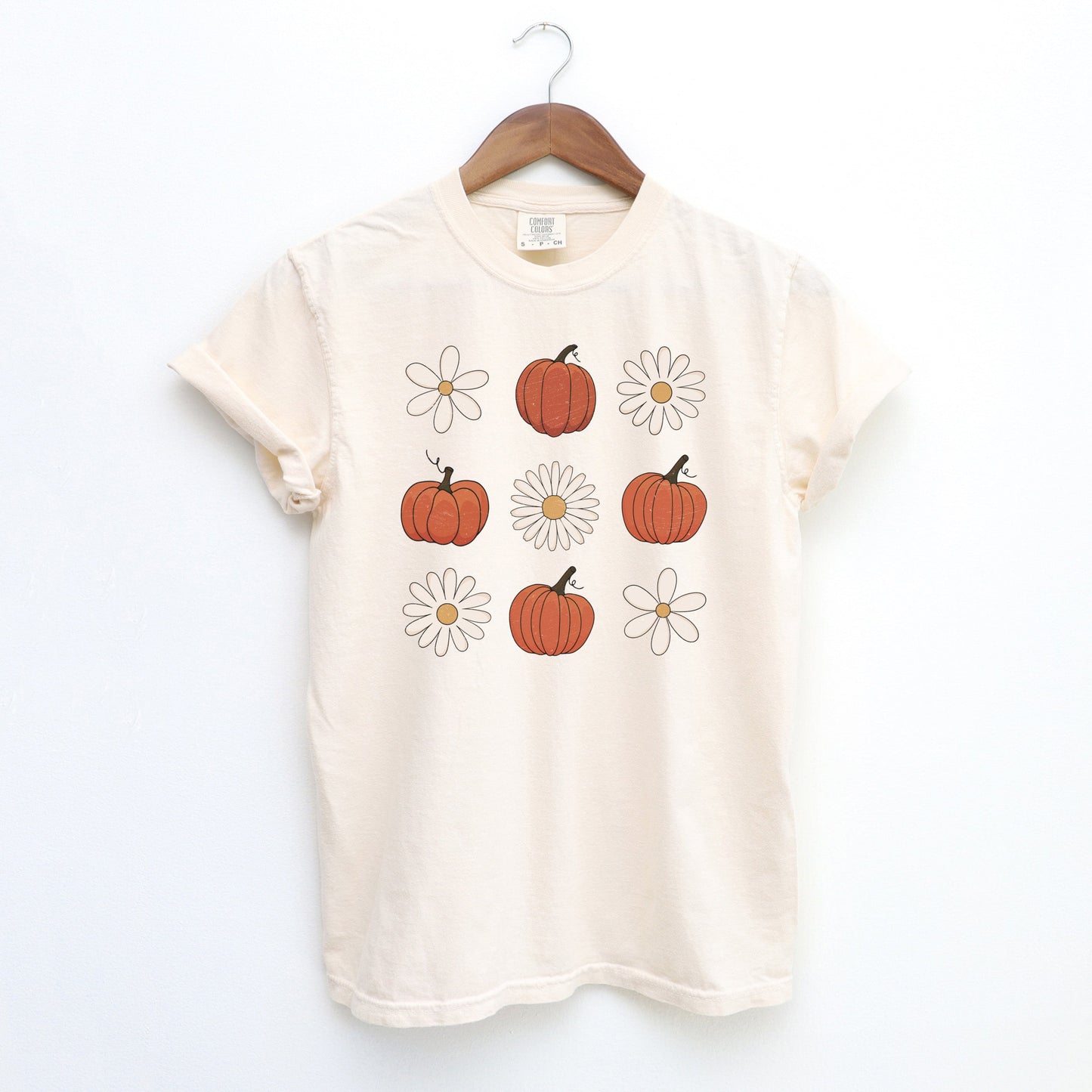 Pumpkin Daises Checkered | Garment Dyed Tee