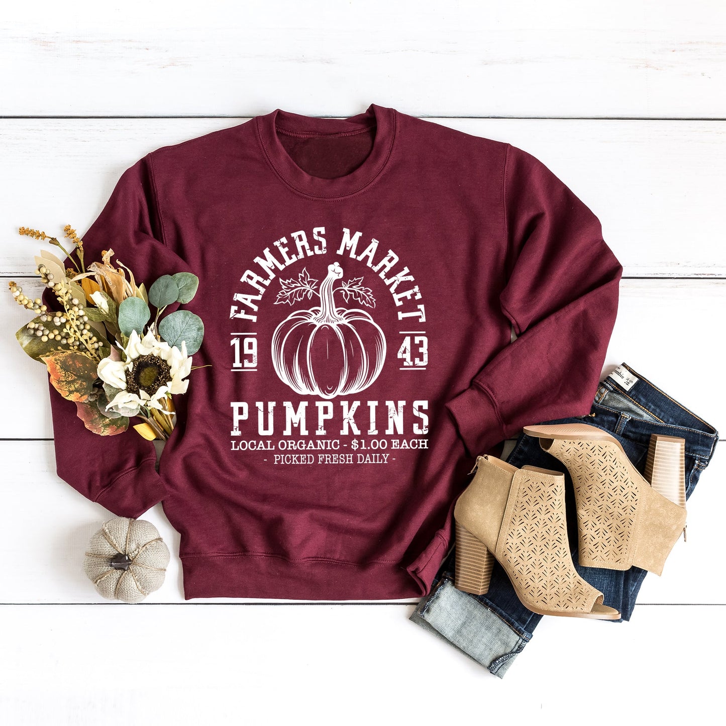 Farmers Market 1943 | Sweatshirt