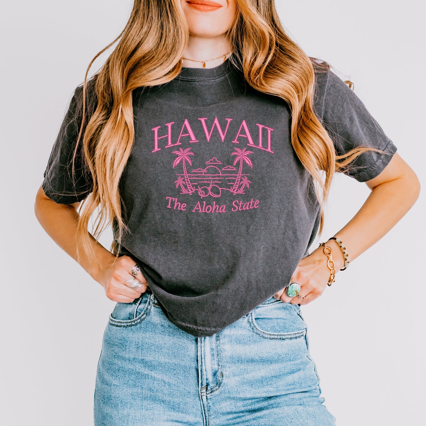 Emboridered Hawaii The Aloha State | Relaxed Fit Cropped Tee