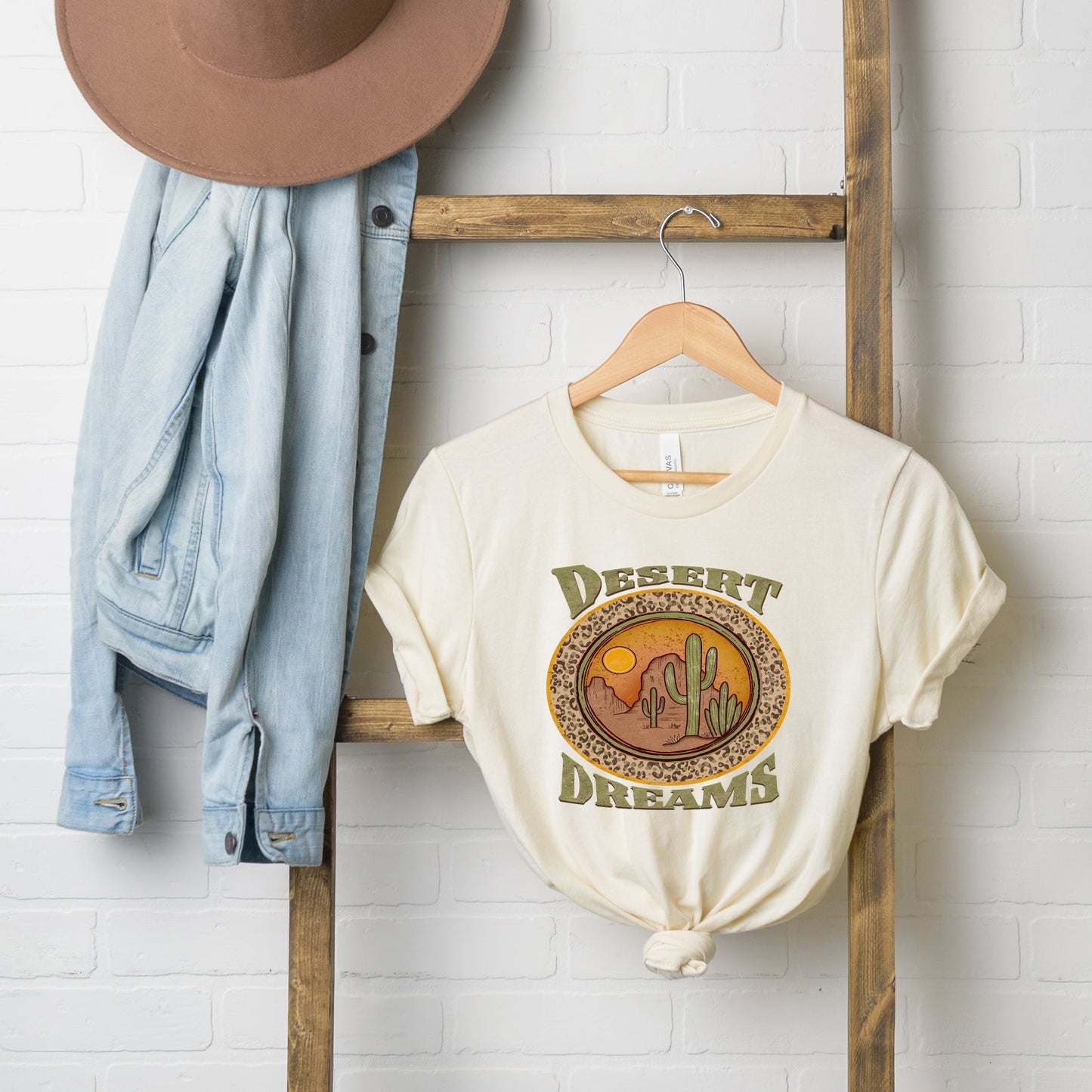Desert Dreams Circle | Short Sleeve Crew Neck