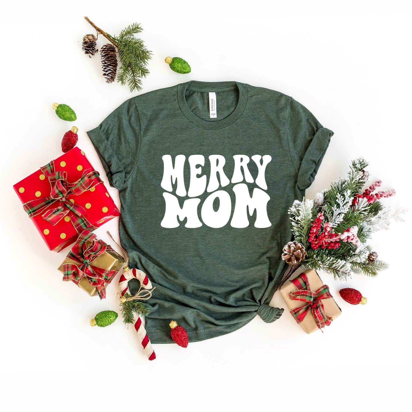 Merry Mom Wavy | Short Sleeve Crew Neck