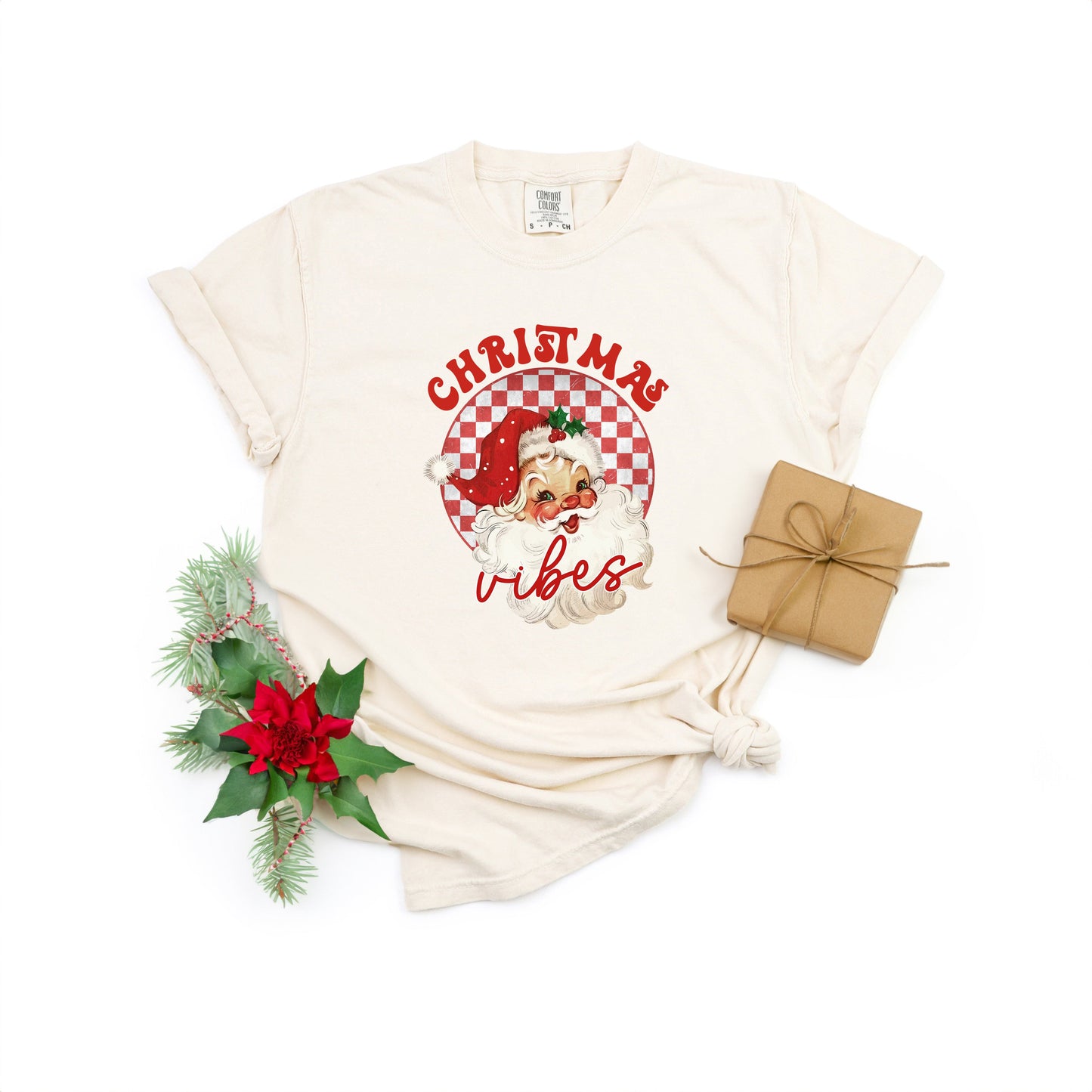 Christmas Vibes Santa Checkered | Garment Dyed Tee