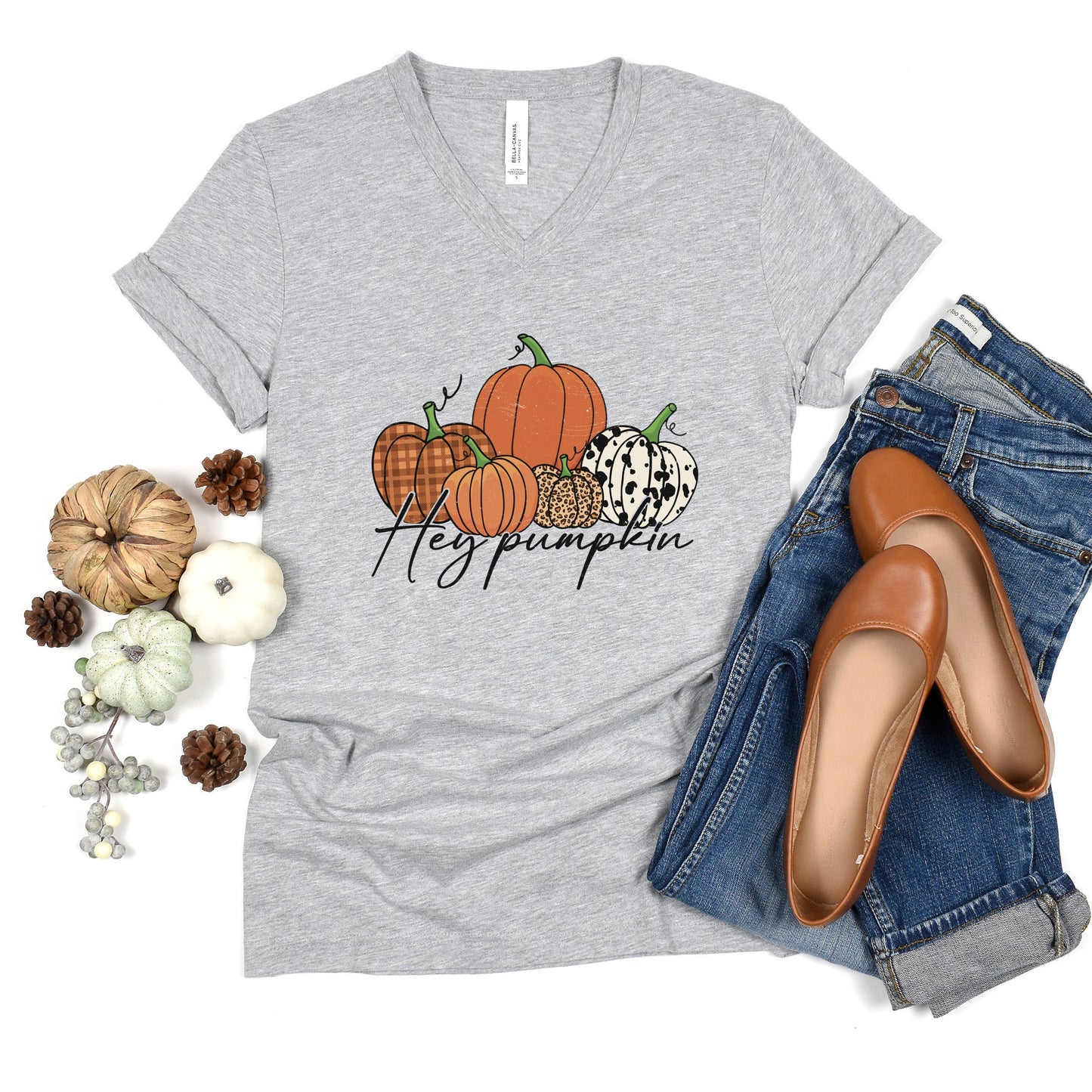 Hey Pumpkin Cursive | Short Sleeve V-Neck