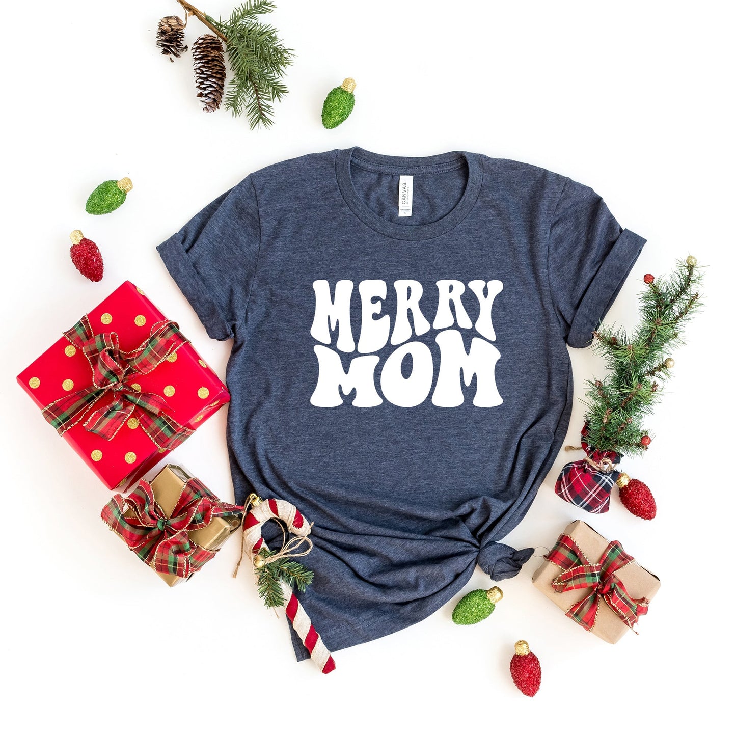 Merry Mom Wavy | Short Sleeve Crew Neck