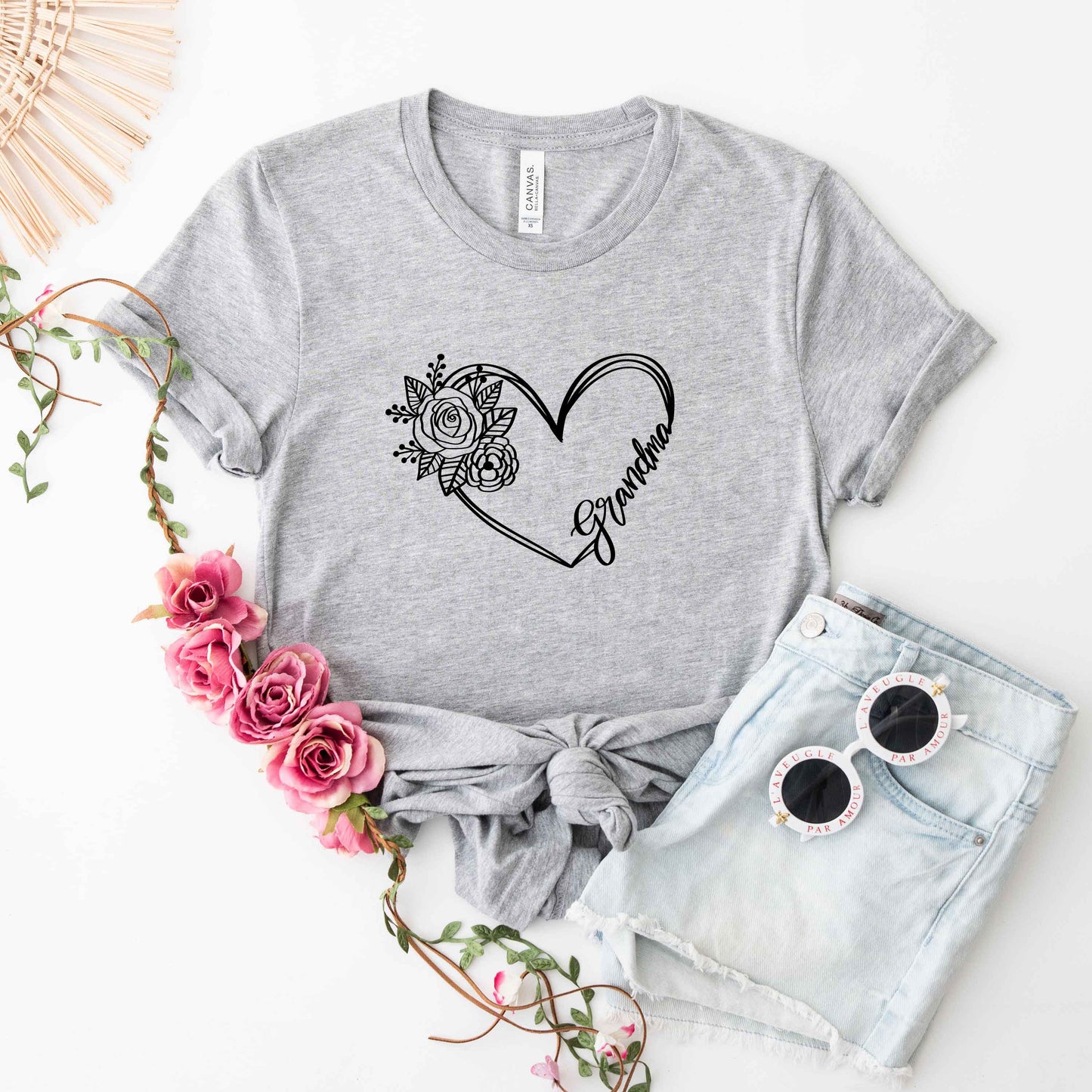 Grandma Heart Outline | Short Sleeve Graphic Tee