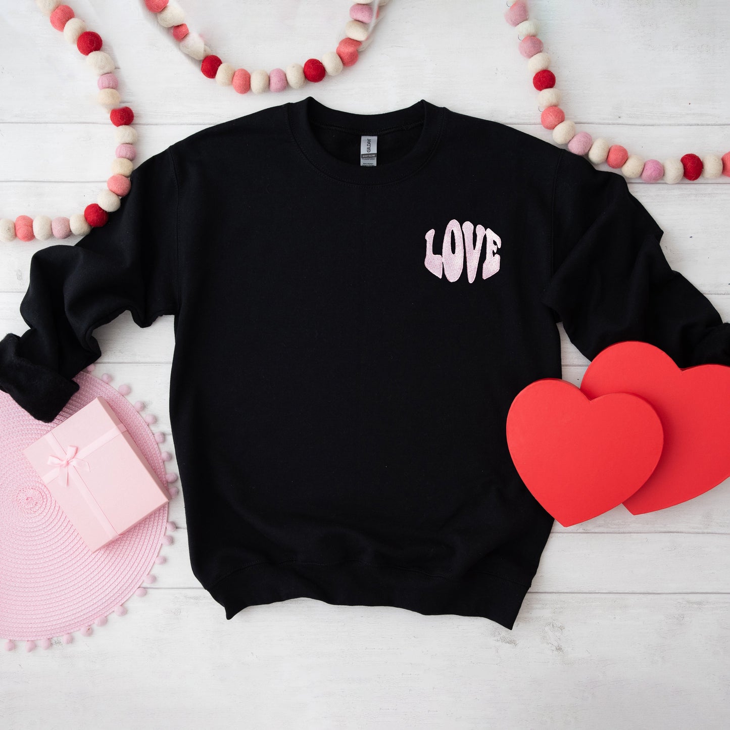 Embroidered Love Bold | Sweatshirt