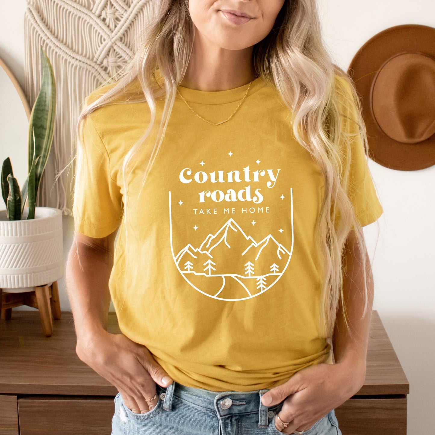 Country Roads Mountains | Short Sleeve Crew Neck