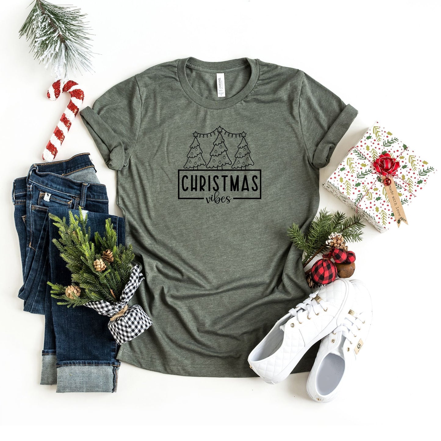 Christmas Vibes | Short Sleeve Crew Neck