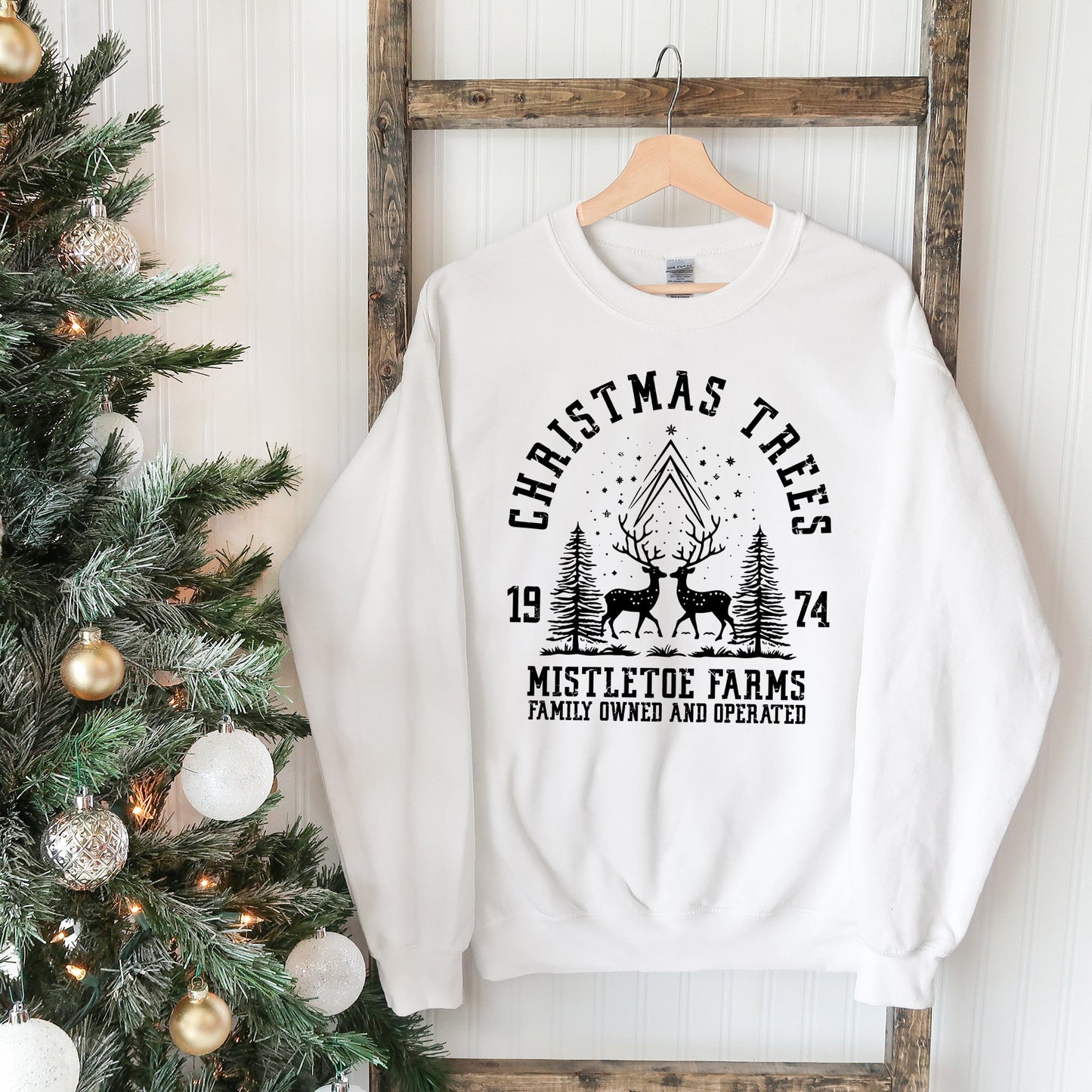 Mistletoe Farms 1974 | Sweatshirt