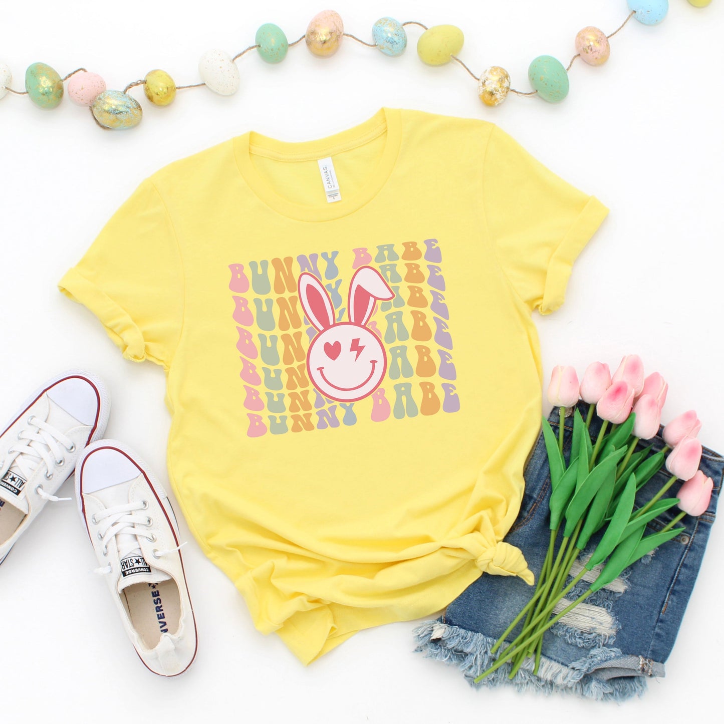 Bunny Babe Smiley Face | Short Sleeve Graphic Tee